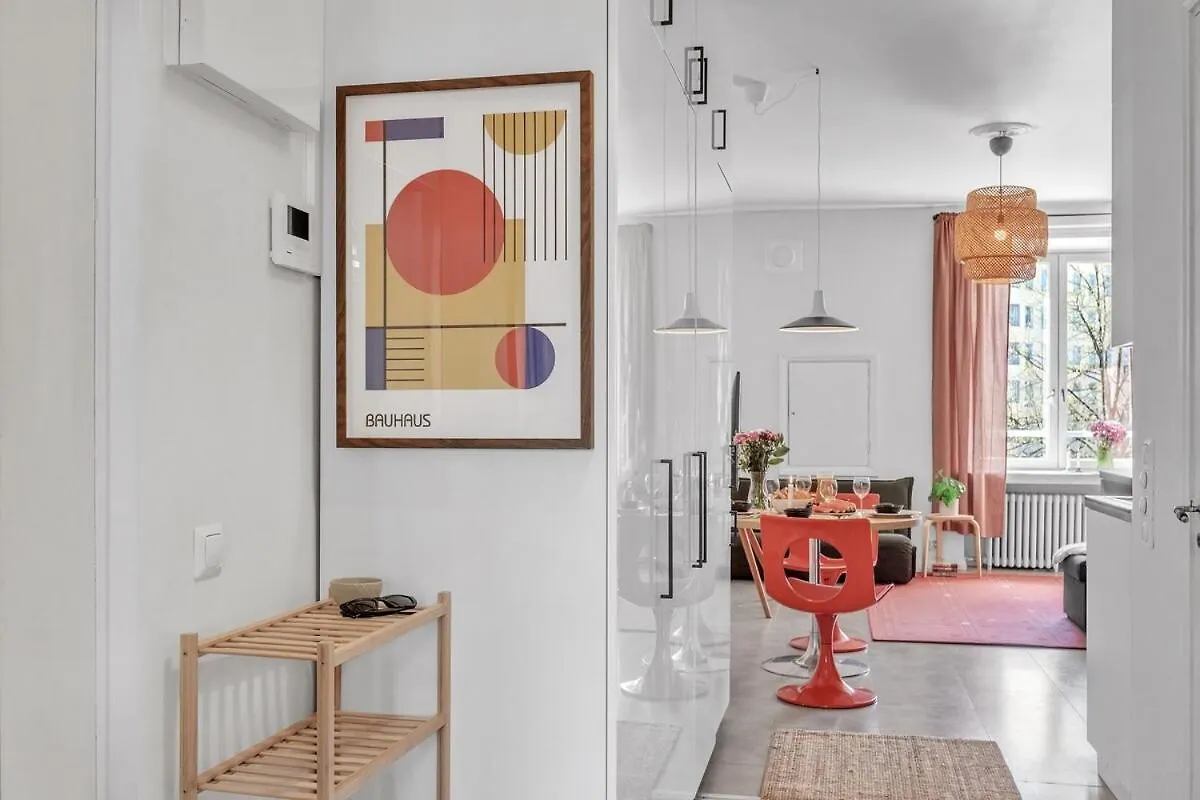 Appartamento Red Bauhaus Kamppi Square 35M Tram Bus Wi-Fi Helsinki